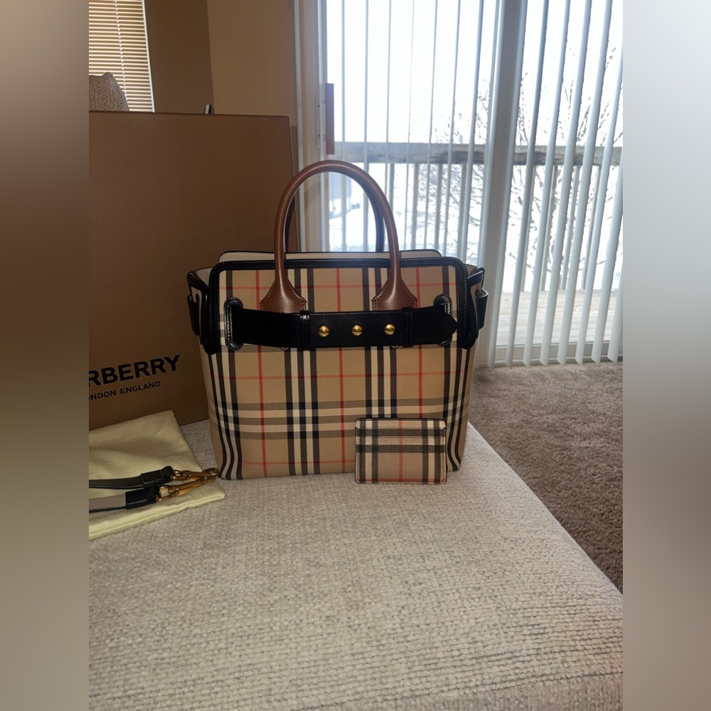 Authentic Burberry Belt tote